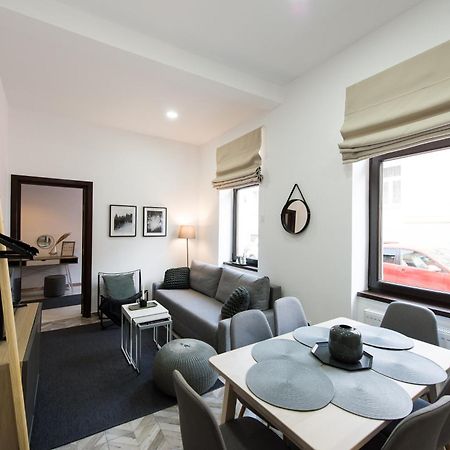 Charming Old Town Flat With Mountain View Leilighet Braşov Eksteriør bilde