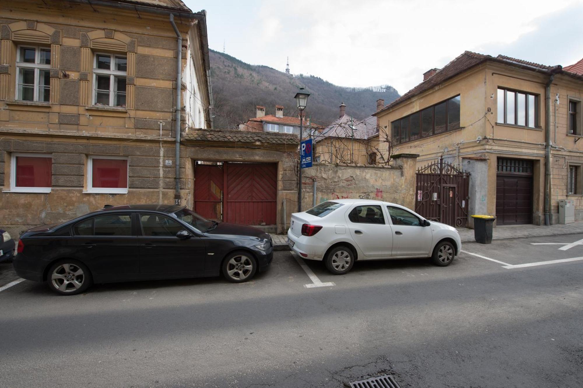 Charming Old Town Flat With Mountain View Leilighet Braşov Eksteriør bilde