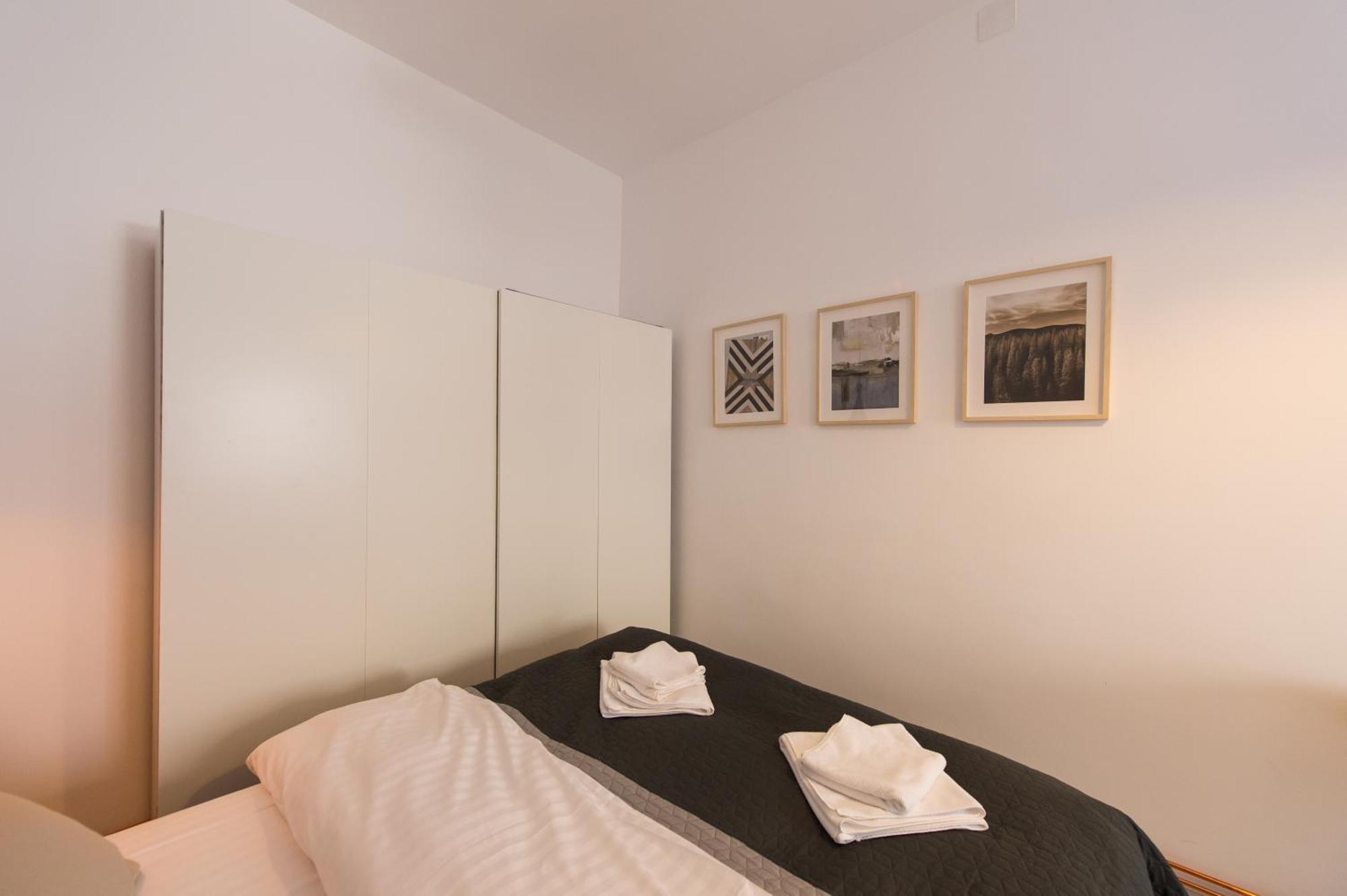 Charming Old Town Flat With Mountain View Leilighet Braşov Eksteriør bilde