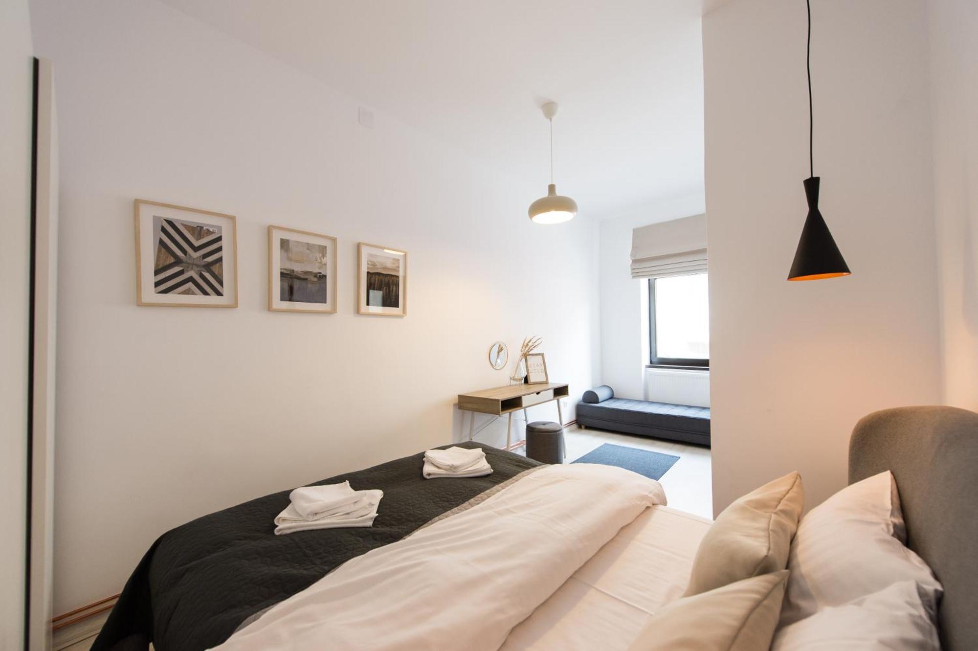 Charming Old Town Flat With Mountain View Leilighet Braşov Eksteriør bilde