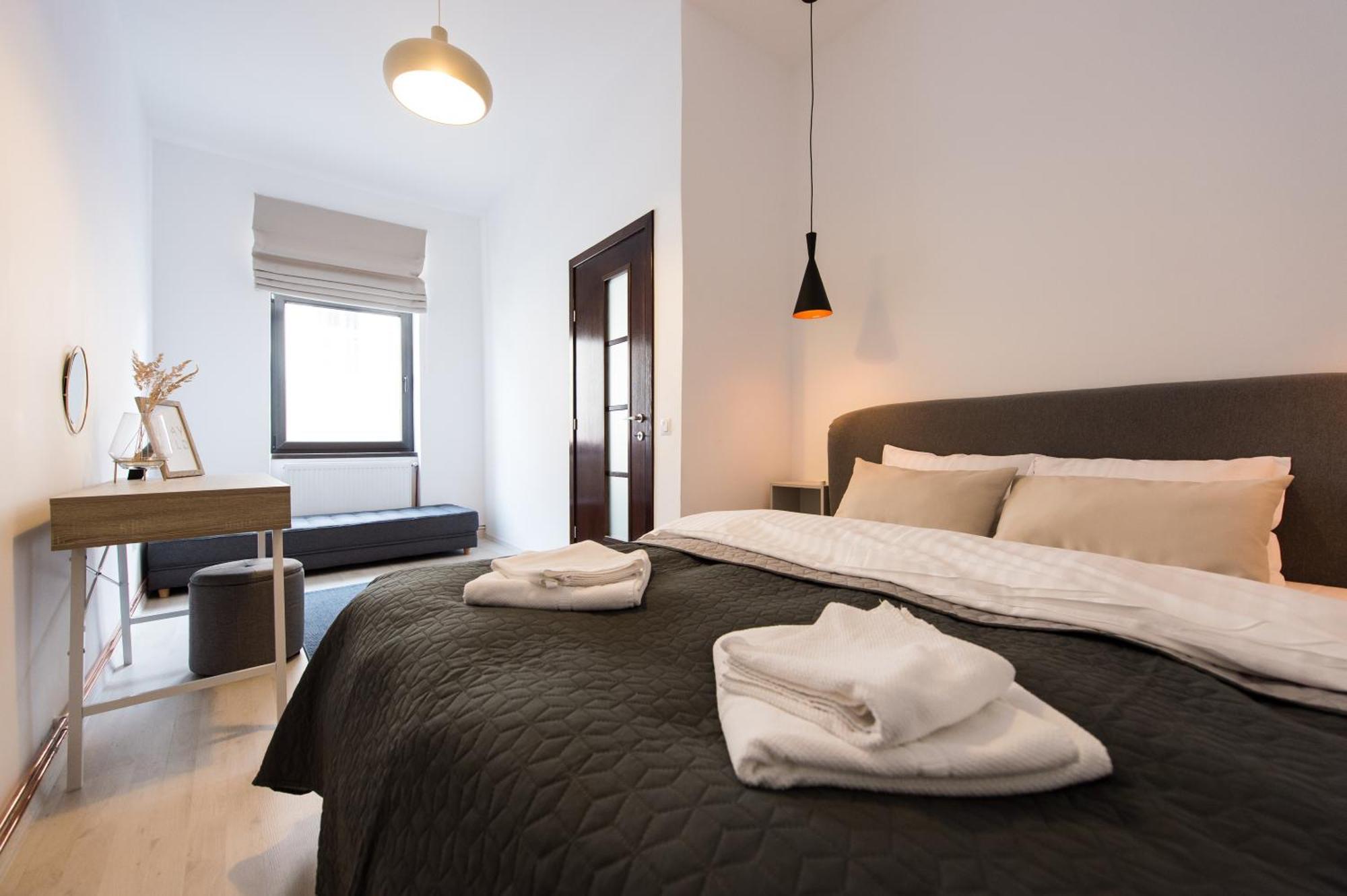 Charming Old Town Flat With Mountain View Leilighet Braşov Eksteriør bilde