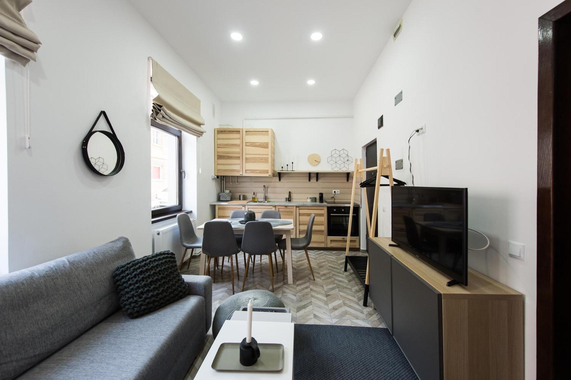 Charming Old Town Flat With Mountain View Leilighet Braşov Eksteriør bilde